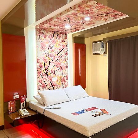 Hotel Sogo Sta Rosa Санта Роса Екстериор снимка