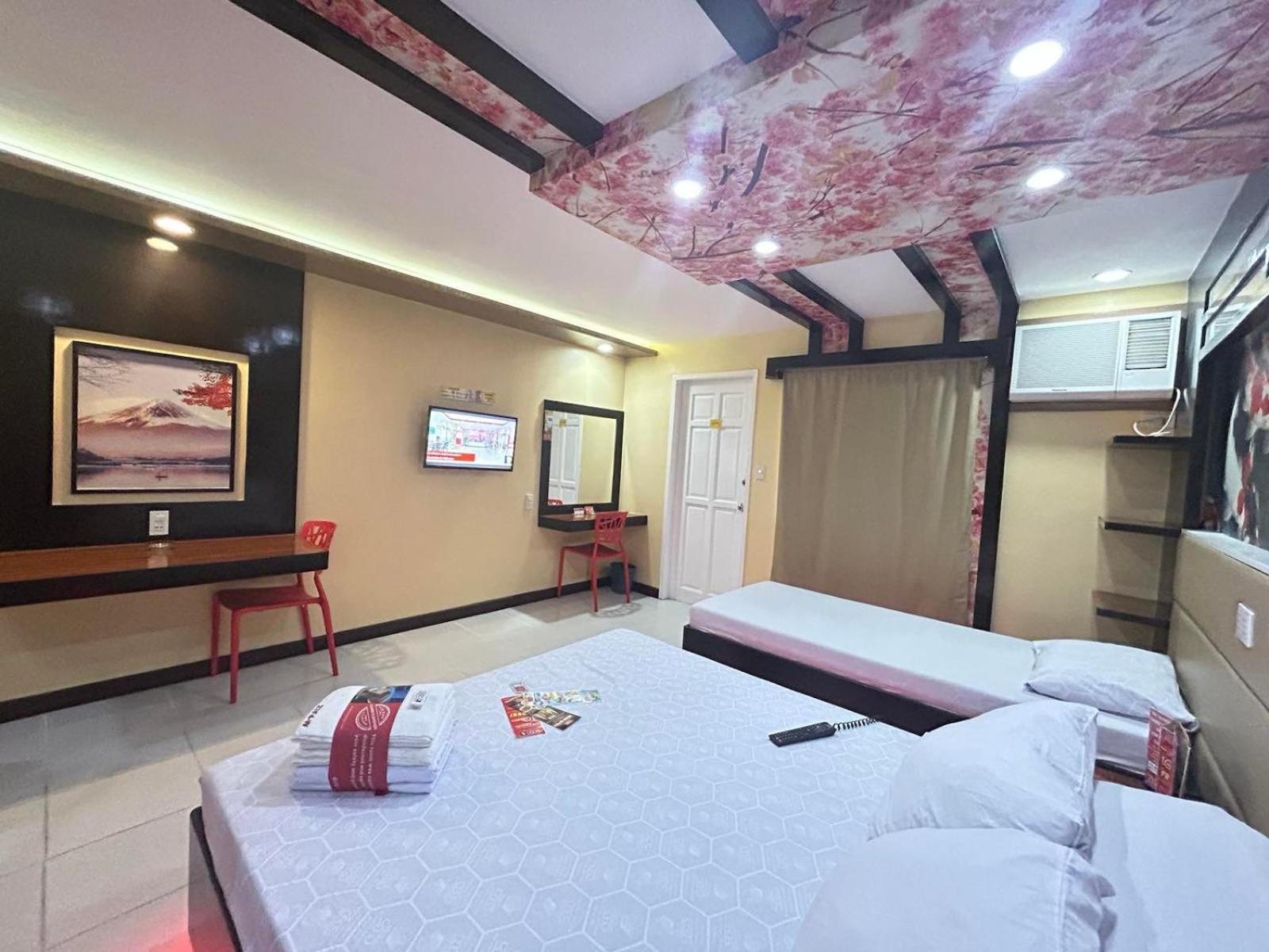 Hotel Sogo Sta Rosa Санта Роса Екстериор снимка